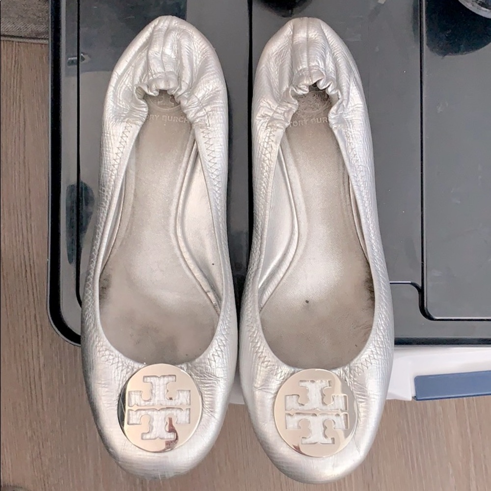 Tory Burch Silver Flats Size 12